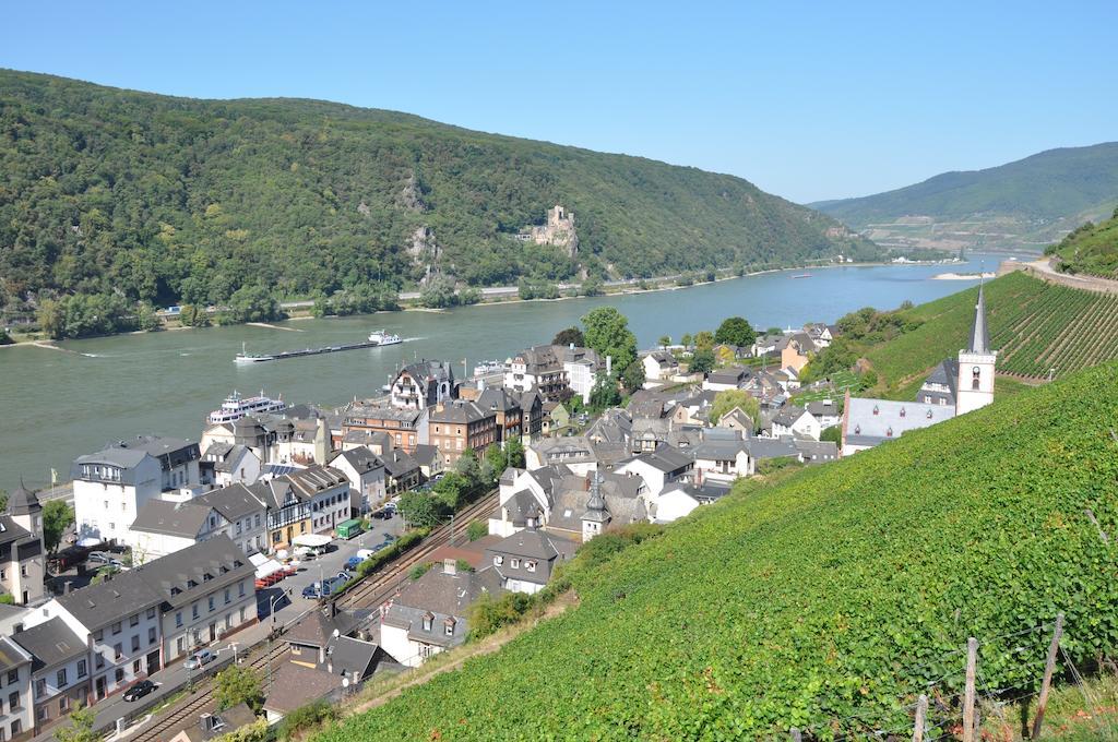 Hotel Gasthof Schuster Und Gaestehaus Rudesheim am Rhein Bagian luar foto